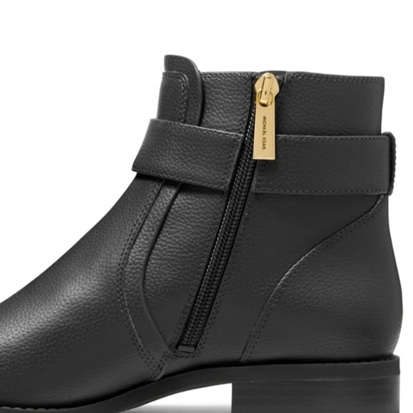 MICHAEL KORS JILLY FLAT BOOTIE Black Ankle Boots Size 7, 7.5, AUTHENTIC NEW - Picture 4 of 5